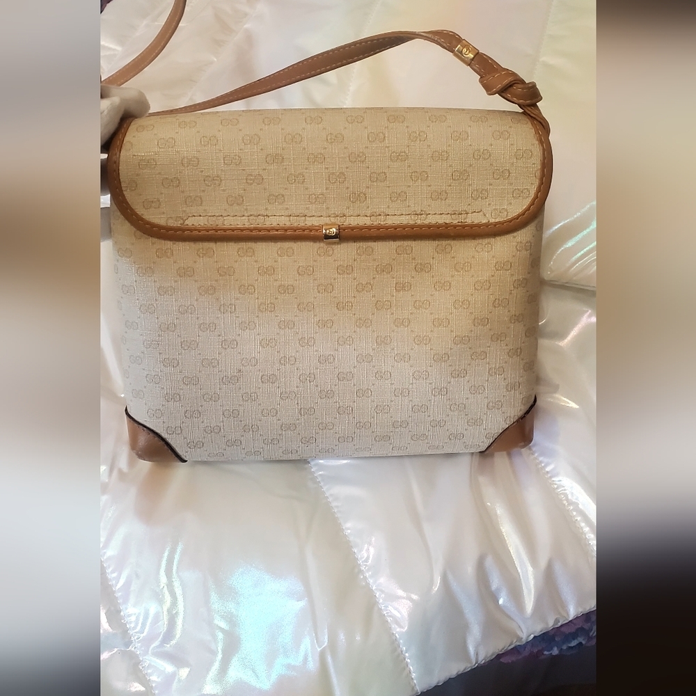 Gucci Supreme Crossbody Euc Vintage - Picture 5 of 10